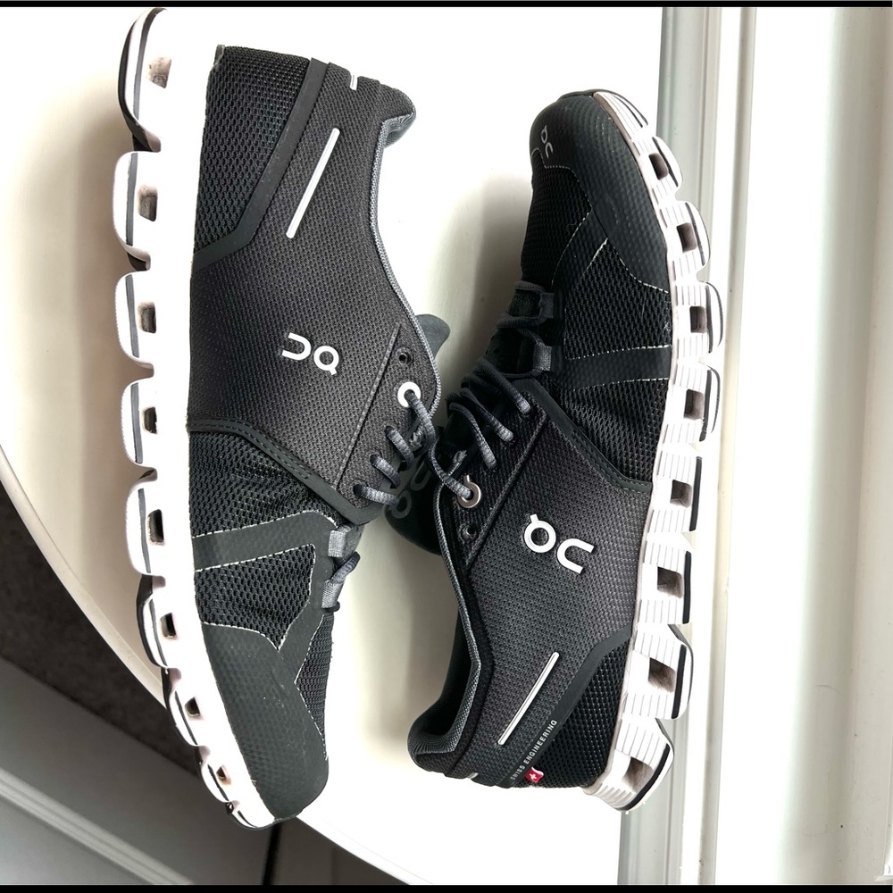 On Running- Cloud in Black